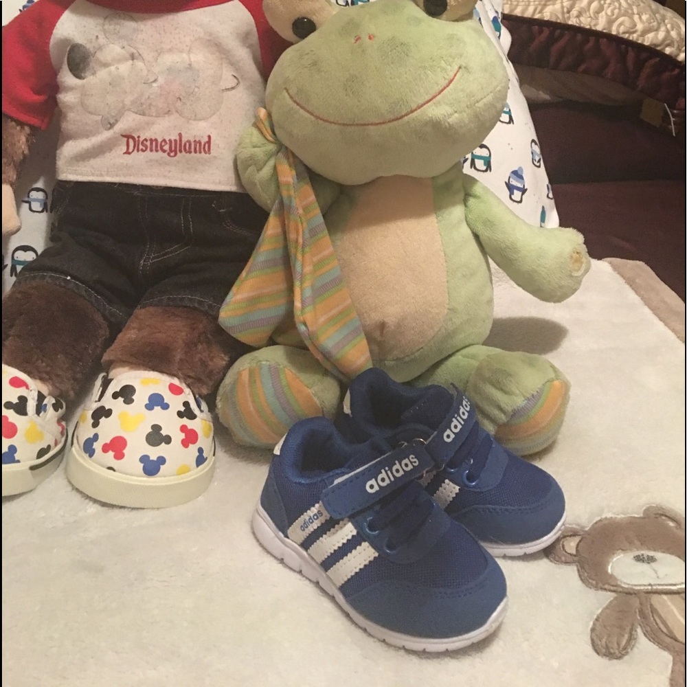 Adidas baby snickers